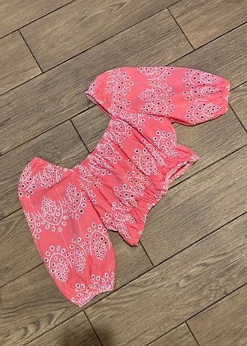 Dantel Detaylı Pembe Desenli crop