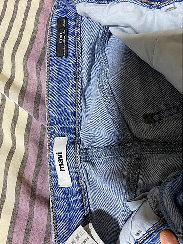 27 Beden Mavi mom jean pantolon