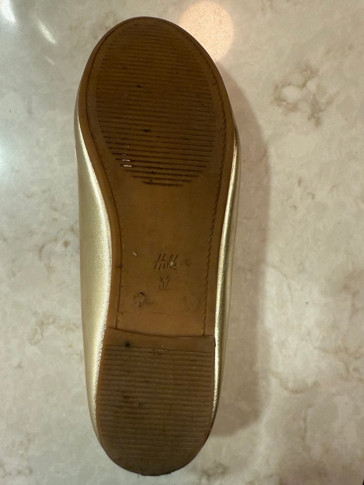 Kız Çocuk Bej Parlak Tokalı Babet Ayakkabı - Görsel 4