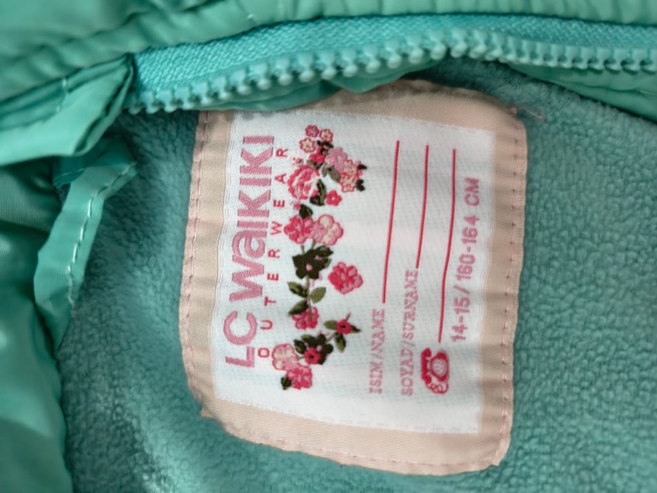 Uzun Yeşil Kapüşonlu Kadın Mont - Görsel 2