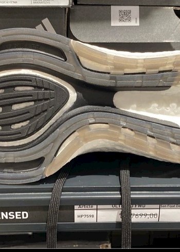 ADİDAS ULTRABOOST 43.5 44.5 Erkek Koşu ve Antrenman Ayakkabısı - Görsel 2