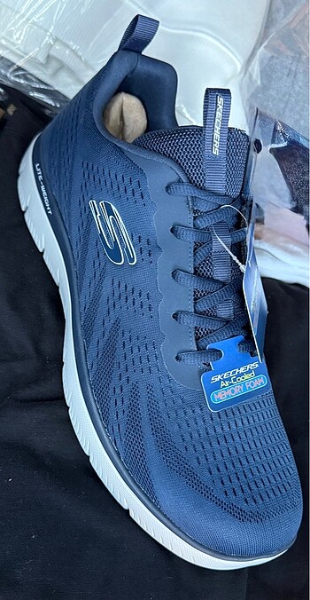 SKECHERS LACI RAHAT TABAN 43
