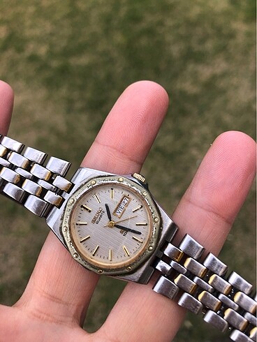 Seiko Saat gümüş