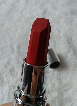 Avon ruj