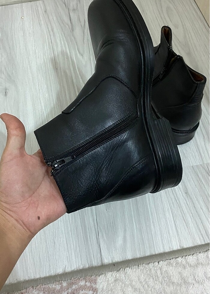 Deri Bot - Görsel 2