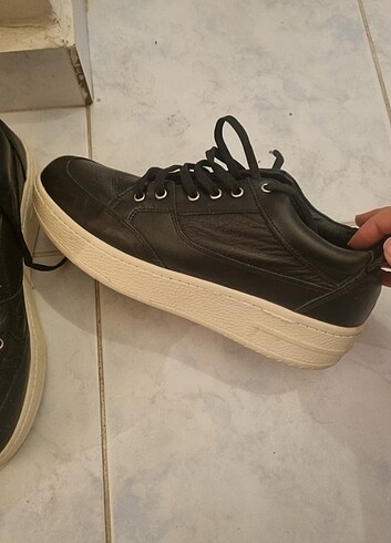 Siyah Gerçek Deri Sneaker