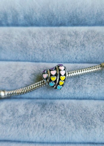 Pandora Pandora Gökkuşağı kalpleri charm