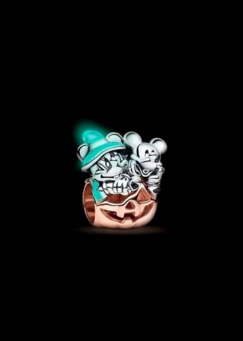 Pandora karanlıkta parlayan Mickey balkabağı charm