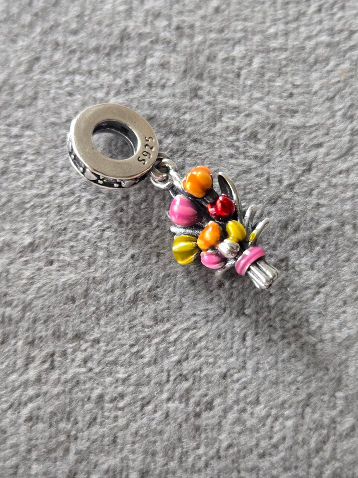 çiçek buketi gümüş charm - Görsel 4