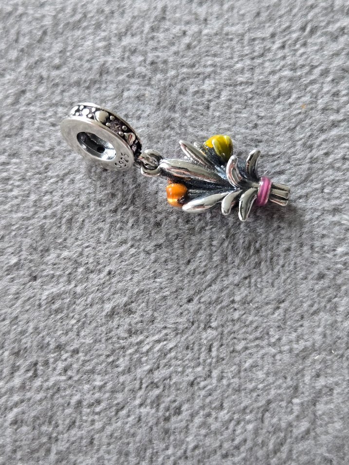 çiçek buketi gümüş charm - Görsel 5