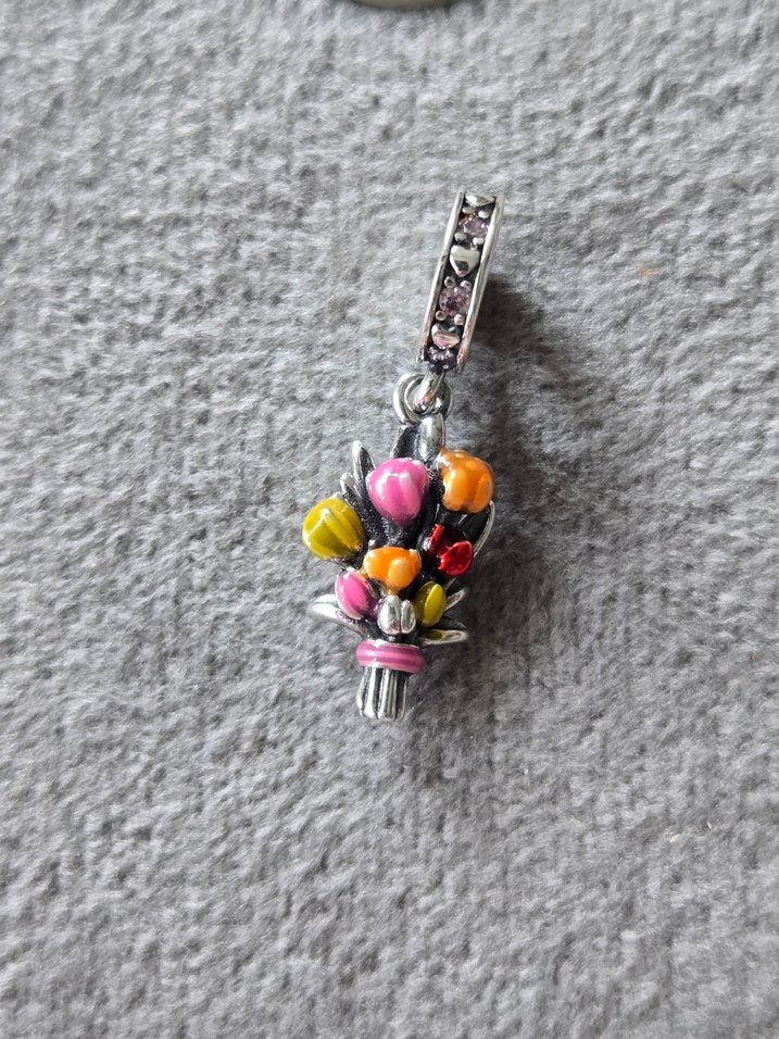 çiçek buketi gümüş charm - Görsel 3