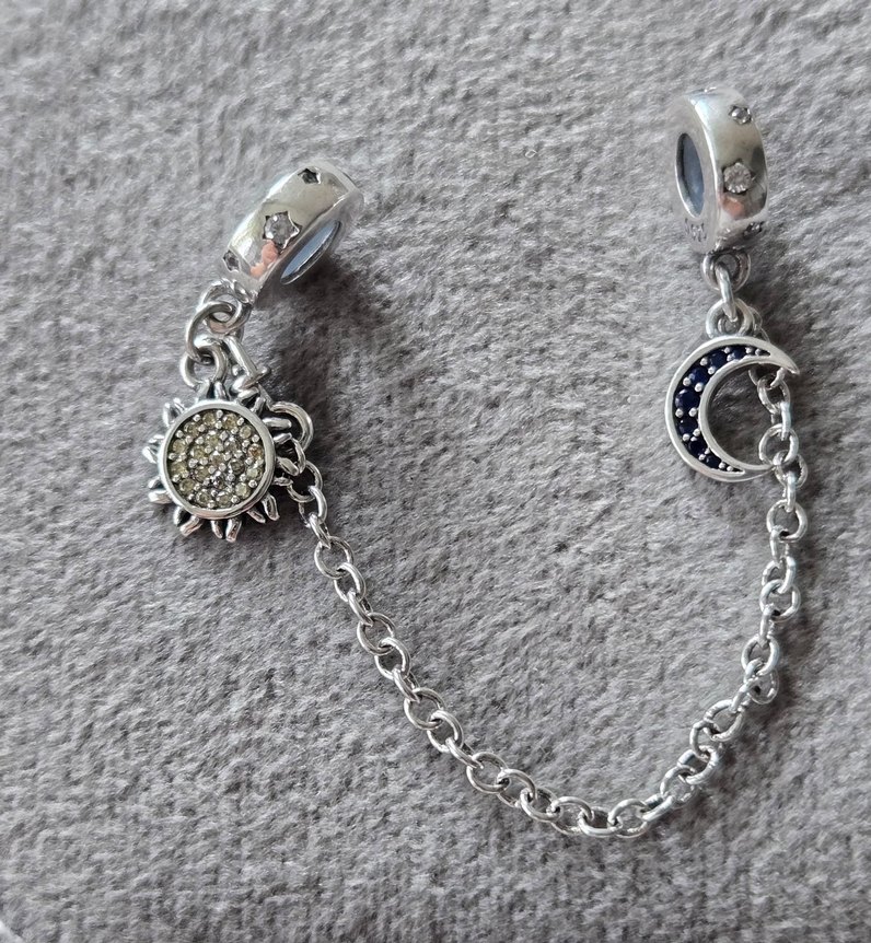 ay ve güneş güvenlik zinciri charm - Görsel 3