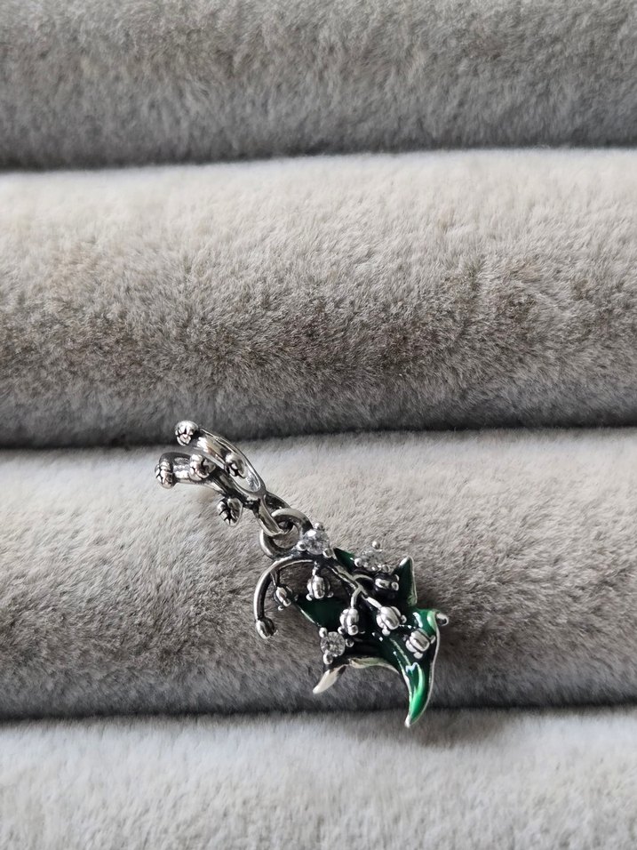 ışıltılı zambak gümüş charm - Görsel 4