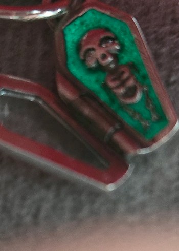 karanlıkta parlayan açılır tabut charm - Görsel 8