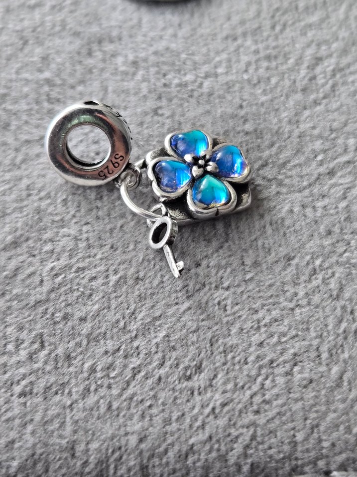 yansımalı yonca best frends charm - Görsel 5