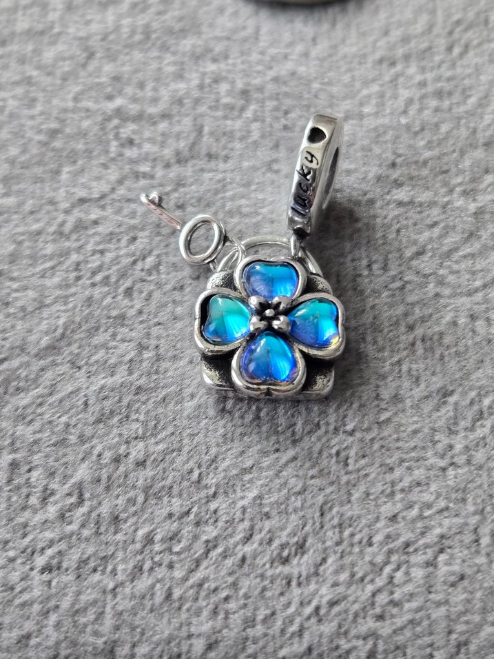 yansımalı yonca best frends charm - Görsel 4