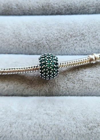 Pandora Pandora Yeşil pave top charm
