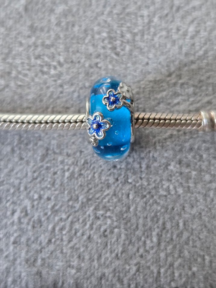 Mavi sarılı çiçekler murano charm - Görsel 2