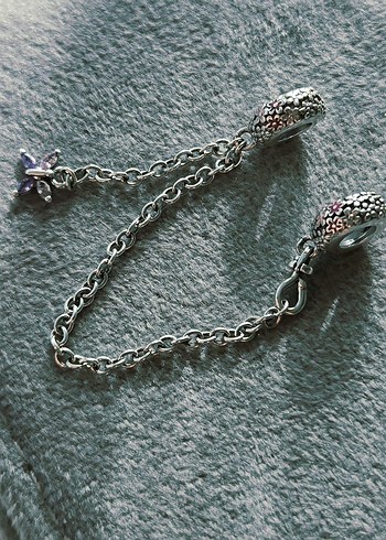 Çiçek ve kelebek güvenlik zinciri charm - Görsel 5