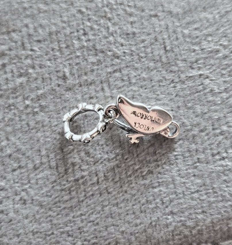 New mavi kelebek charm - Görsel 5