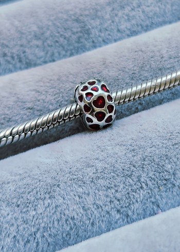Pandora Pandora Kırmızı kalpler mini klips charm