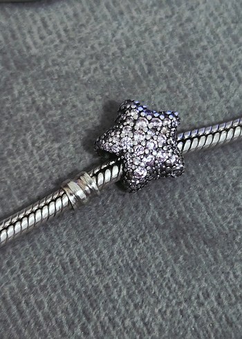 ışıltılı pave pembe yıldız charm - Görsel 2