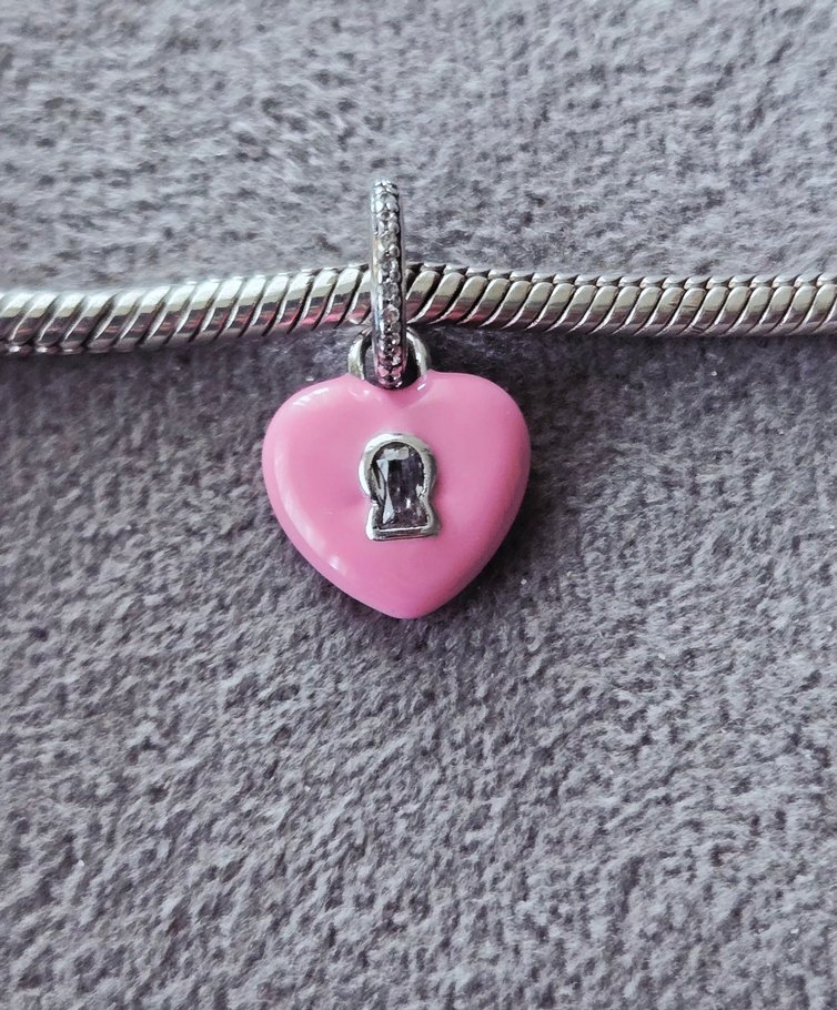 senin kalbin pembe charm - Görsel 2