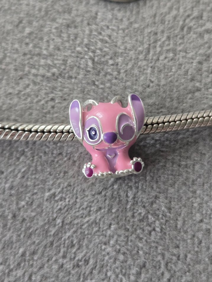 Pembe stitch angel charm - Görsel 2