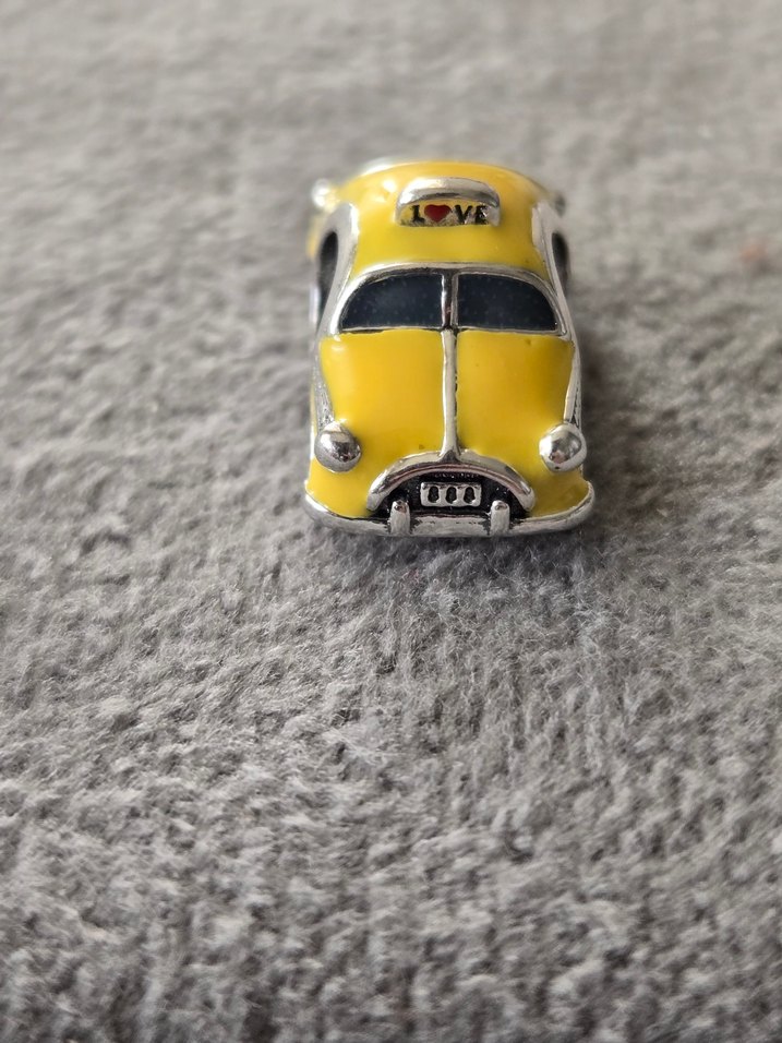 Sarı araba gümüş charm - Görsel 4