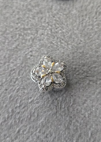 two tone ışıltılı çiçek charm - Görsel 4