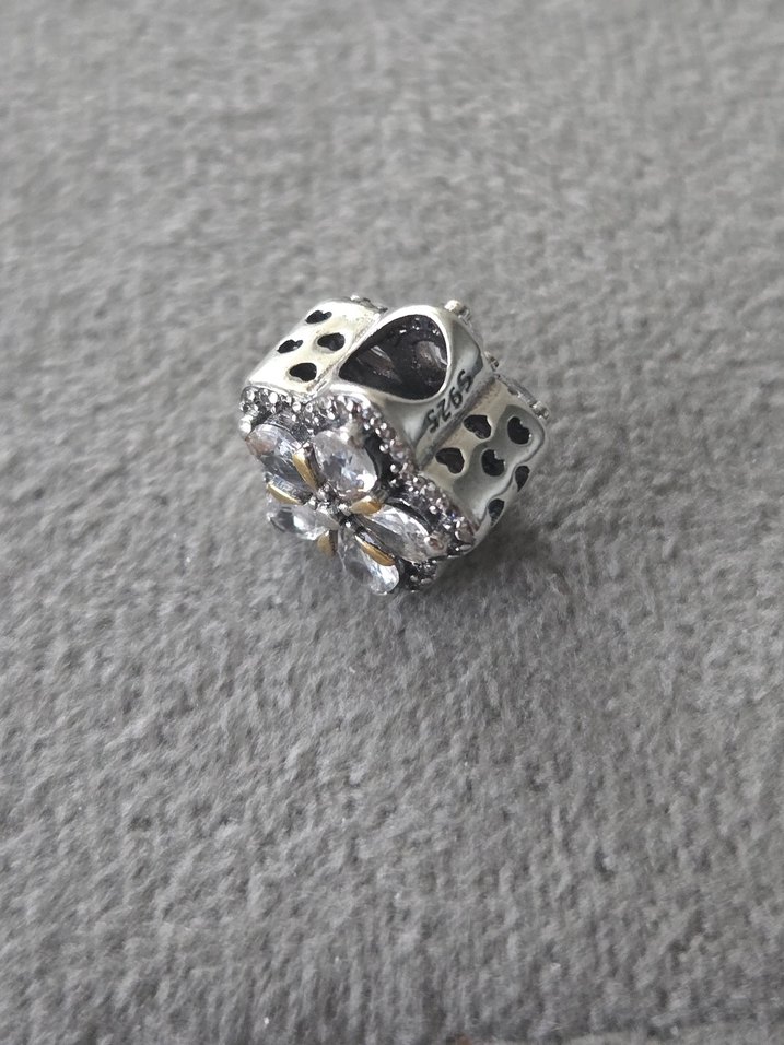 two tone ışıltılı çiçek charm - Görsel 5