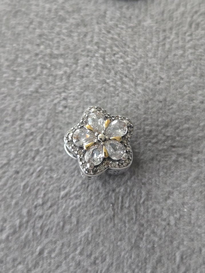 two tone ışıltılı çiçek charm - Görsel 4