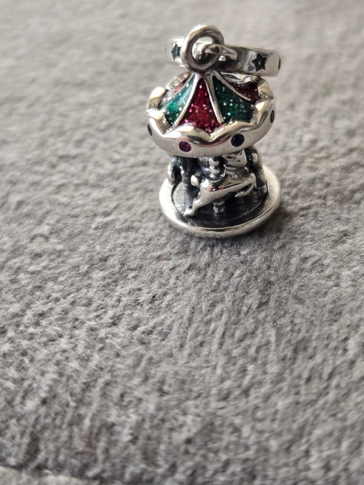 hareketli atlı karınca gümüş charm - Görsel 4