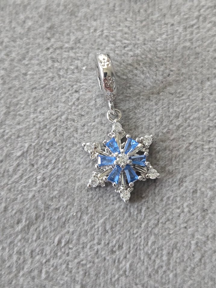 hareketli ışıltılı kar tanesi charm - Görsel 3