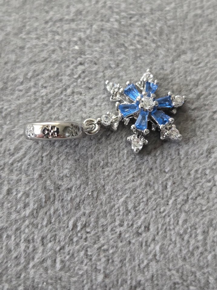 hareketli ışıltılı kar tanesi charm - Görsel 4