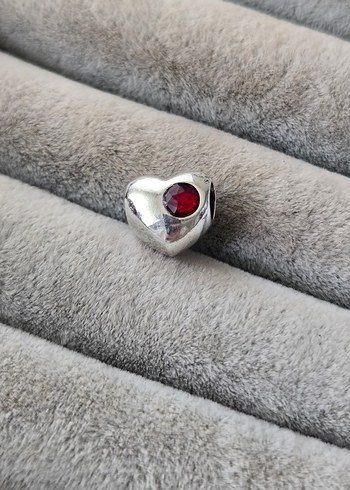 Kırmızı Taşlı kalp charm - Görsel 3