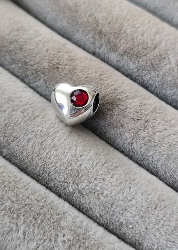 Kırmızı Taşlı kalp charm - Görsel 4