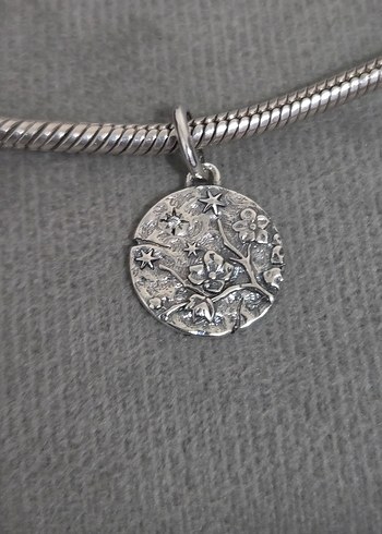 New kiraz çiçeği madalyon charm - Görsel 2