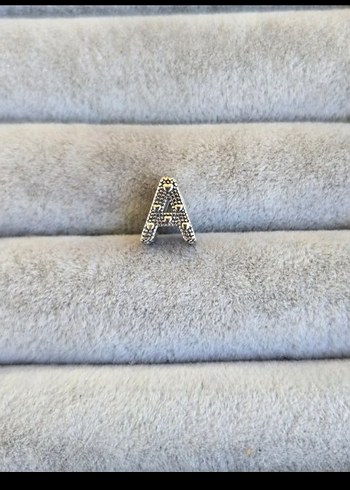 Pandora 3 charm özel ilan