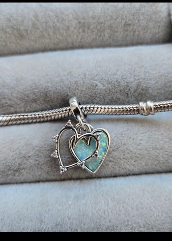 Pandora Pandora ışıltılı kalp arkadaşlık charm