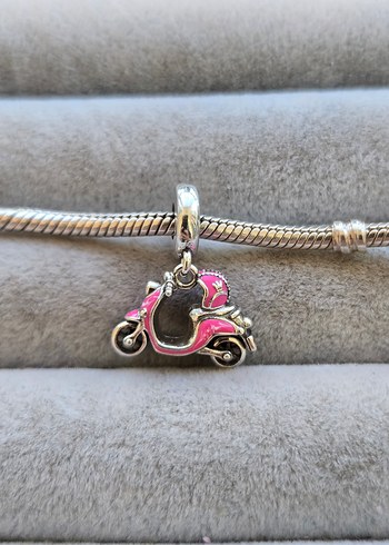 Pandora Pandora Pembe scoter charm