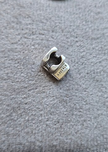 Beden gri Renk Pandora F harfi charm