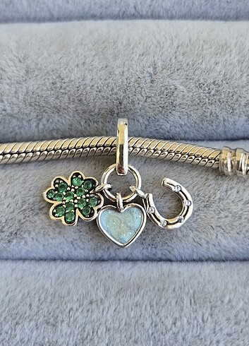 Pandora Pandora New yonca kalp atnali charm
