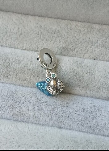 Beden Pandora Yengeç charm