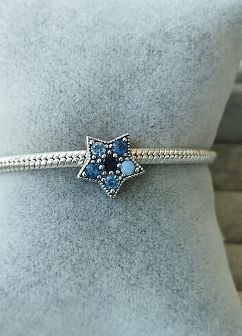 Pandora Pandora parlak yıldız charm