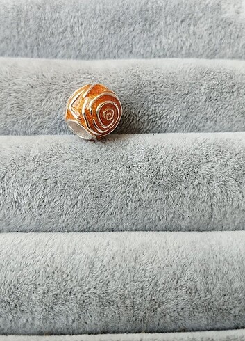  Beden Pandora açan sarı gül charm 