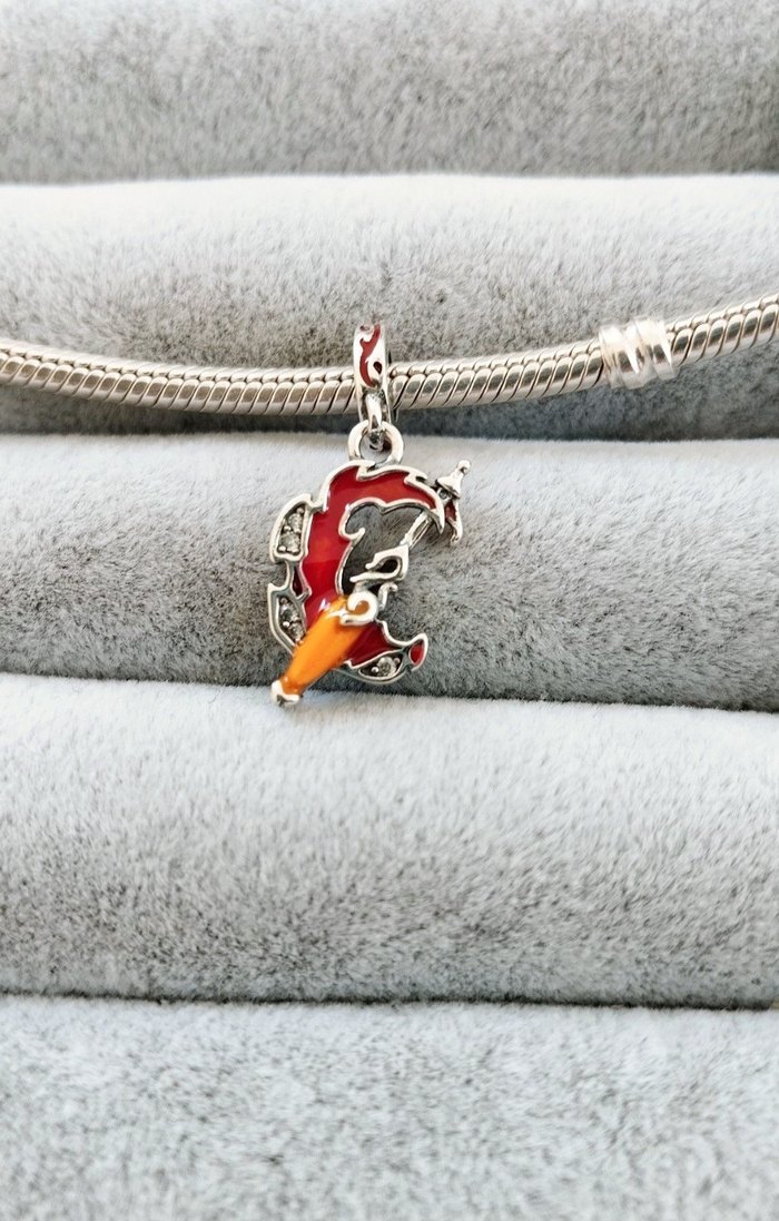 Pandora kralın ateş kılıcı charm - Görsel 2