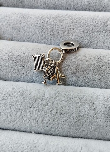 Beden Pandora seyahat charm