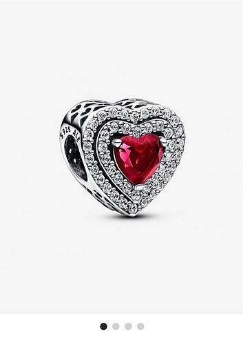 Pandora yükseltilmiş ışıltılı kırmızı kalp charm