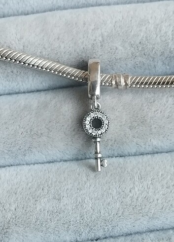 Pandora Pandora ışıltılı aşk anahtarı charm